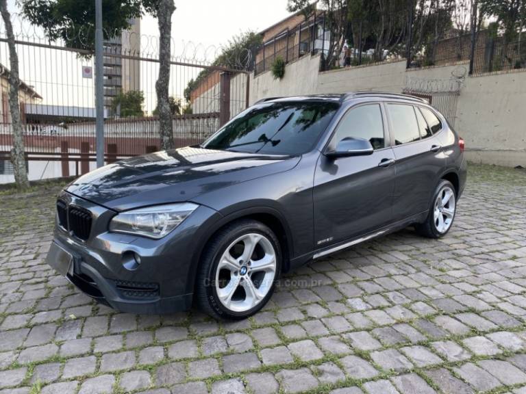 BMW - X1 - 2013/2014 - Cinza - R$ 89.900,00